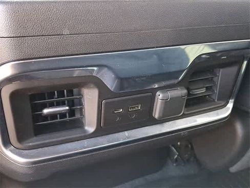 Certified 2022 Chevrolet Silverado 2500 High Country w/ Technology Package image 28