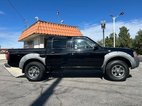 Used 2003 Nissan Frontier XE image 3