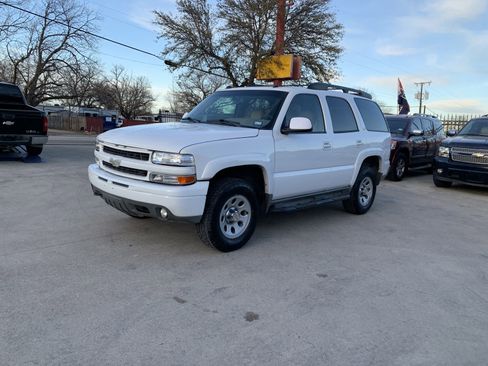 Used 2004 Chevrolet Tahoe Z71 w/ Z71 Preferred Equipment Group image 3