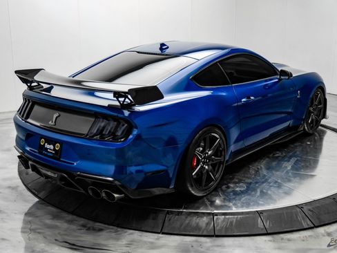 Used 2022 Ford Mustang Shelby GT500 w/ Carbon Fiber Track Pack image 14
