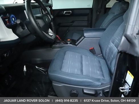 Used 2025 Ford Bronco Heritage Edition AWD/4WD image 17