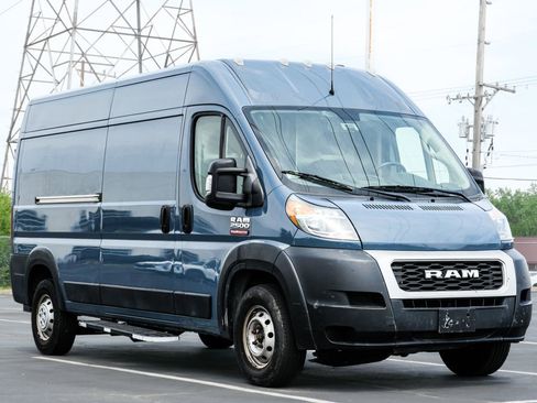 Used 2019 RAM ProMaster 2500 FWD image 1