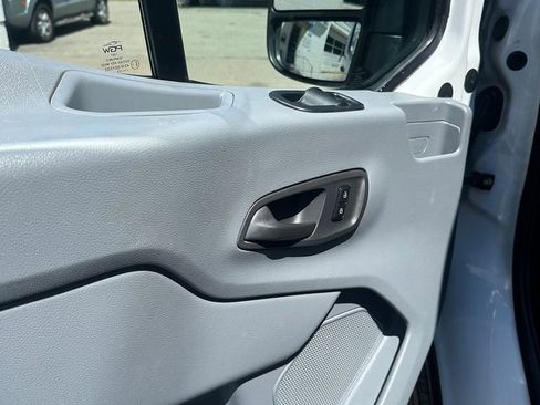 Used 2019 Ford Transit 150 148 Low Roof RWD image 9