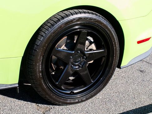 Used 2020 Ford Mustang Coupe image 6