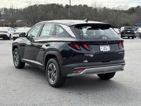 New 2026 Hyundai Tucson Blue SE image 5