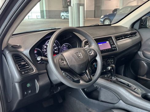 Used 2022 Honda HR-V LX image 15