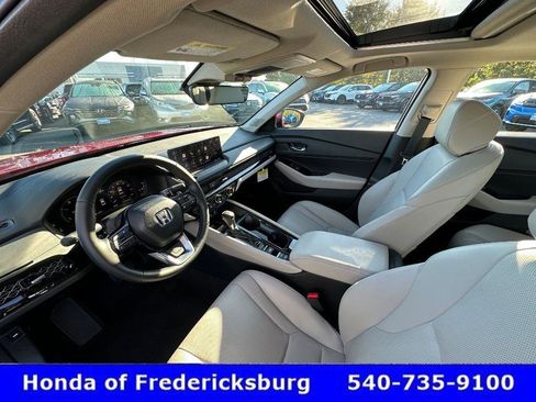 Certified 2025 Honda Accord Touring image 17