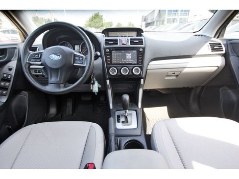 Used 2016 Subaru Forester 2.5i Premium AWD/4WD image 9