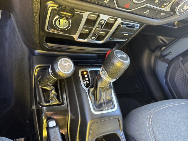 Certified 2026 Jeep Wrangler Unlimited Sahara AWD/4WD image 29