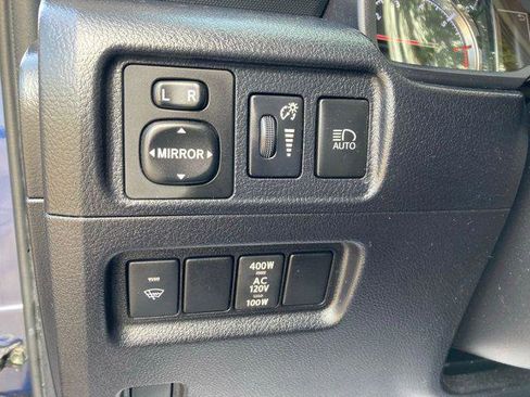 Certified 2021 Toyota 4Runner Venture w/ Moonroof Package AWD/4WD image 29