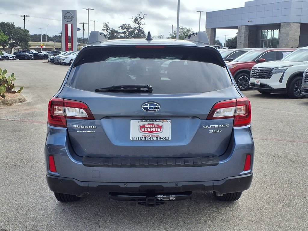 Used 2017 Subaru Outback 3.6R Limited AWD/4WD image 6