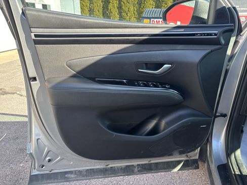 Used 2024 Hyundai Tucson Limited image 16