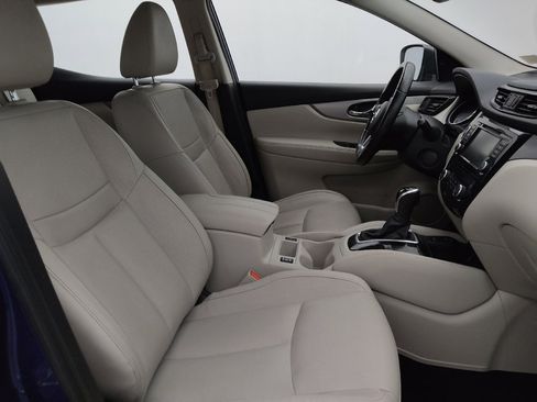 Used 2020 Nissan Rogue Sport SL w/ Premium Package FWD image 21
