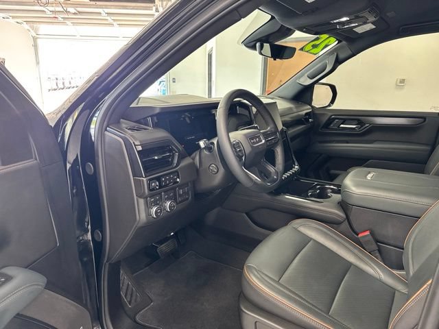 Used 2025 GMC Yukon AT4 w/ Premium Trailering Package AWD/4WD image 18