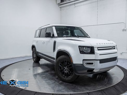 Used 2023 Land Rover Defender 110 S image 1