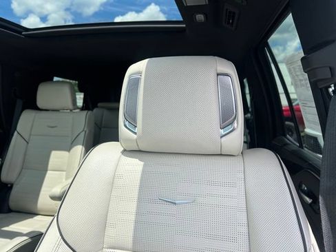 Used 2023 Cadillac Escalade Sport w/ Touring Package AWD/4WD image 22