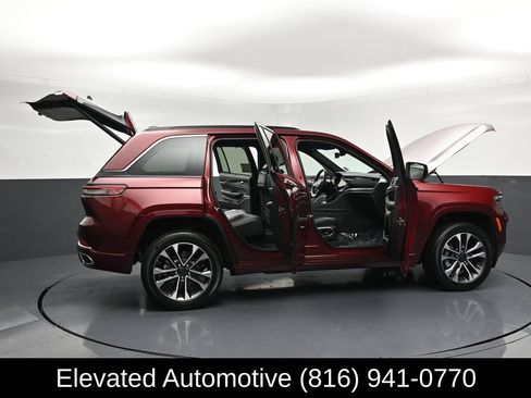 Used 2025 Jeep Grand Cherokee Overland w/ Adv Protech Group III AWD/4WD image 35