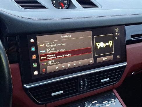 Used 2022 Porsche Cayenne S image 19