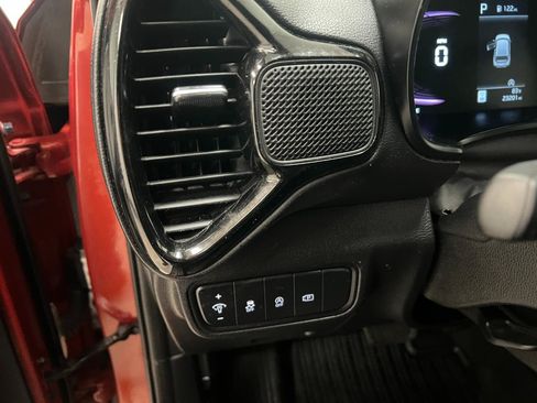Used 2023 Kia Soul S FWD image 22