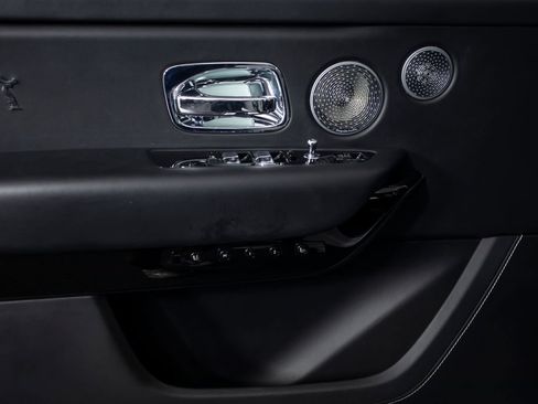 Used 2019 Rolls-Royce Cullinan AWD/4WD image 38