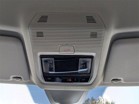 New 2026 Volkswagen Atlas SE image 24