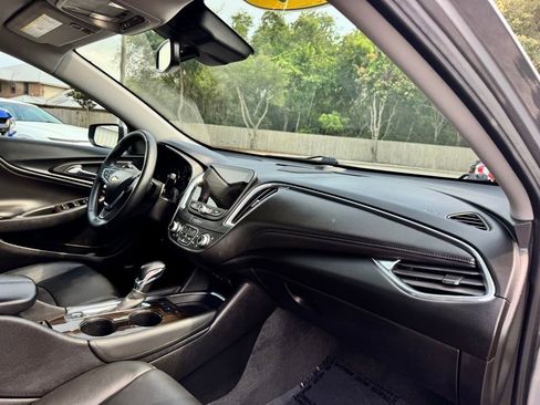 Used 2024 Chevrolet Malibu LT FWD image 28