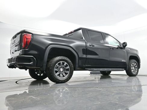 Used 2024 GMC Sierra 1500 AT4 w/ Technology Package AWD/4WD image 50