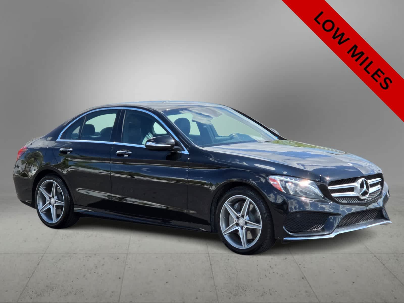 Used 2015 Mercedes-Benz C 300 4MATIC Sedan image 2