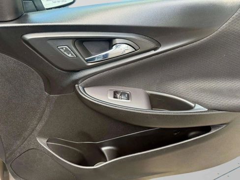 Used 2022 Chevrolet Malibu LT image 9