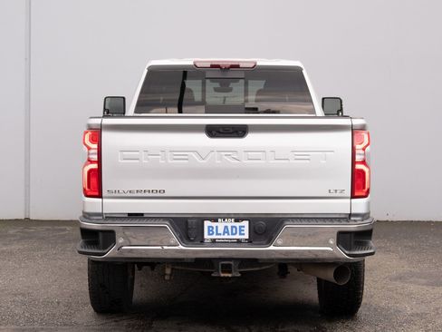Used 2020 Chevrolet Silverado 3500 LTZ w/ LTZ Premium Package image 28