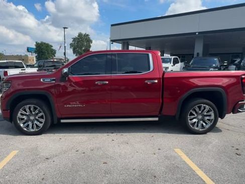 Used 2024 GMC Sierra 1500 Denali w/ Denali Reserve Package AWD/4WD image 5