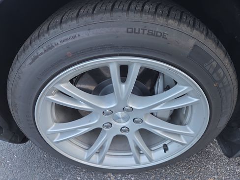 Used 2023 Tesla Model Y AWD image 13