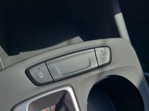 New 2026 Chevrolet Trax RS FWD image 31