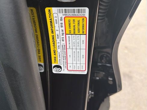 Used 2022 Ford Escape Titanium image 51