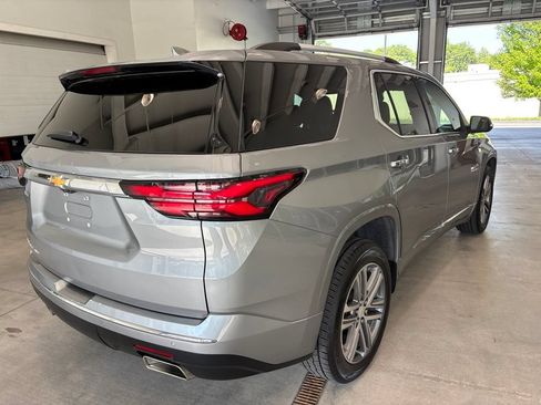 Used 2023 Chevrolet Traverse High Country w/ LPO, Floor Liner Package AWD/4WD image 5