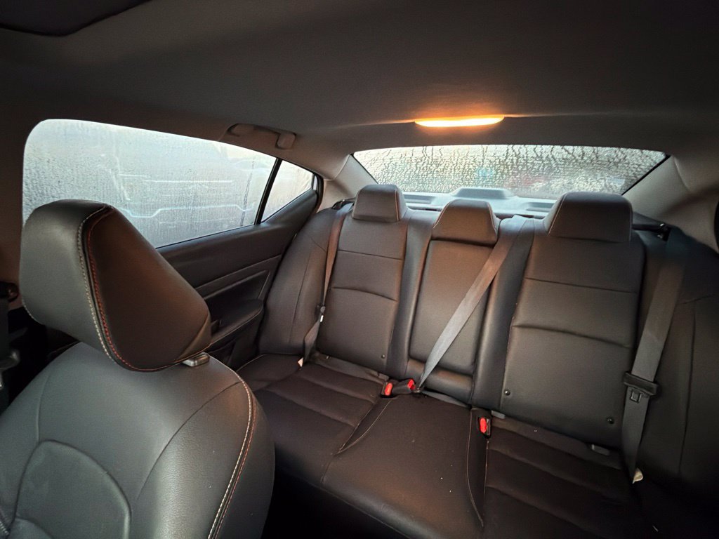 Used 2024 Nissan Altima 2.5 SR w/ SR Premium Package FWD image 12