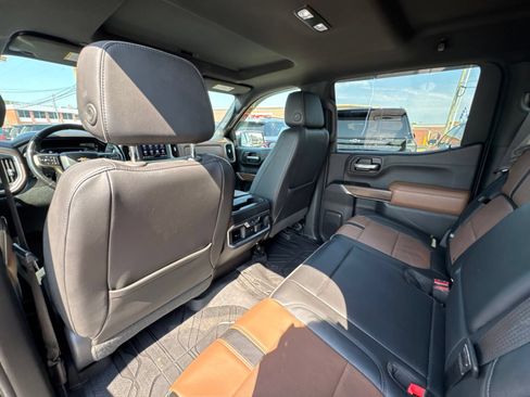 Used 2020 Chevrolet Silverado 1500 High Country w/ Technology Package AWD/4WD image 30