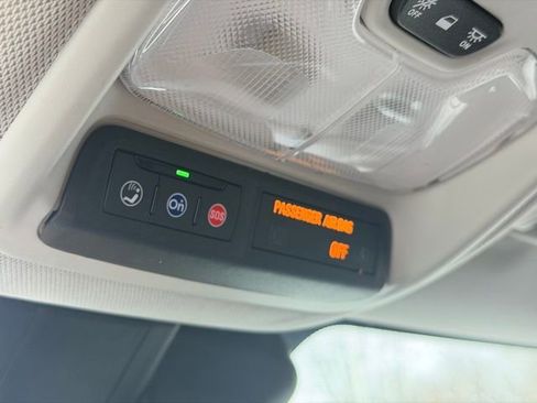 Certified 2023 Chevrolet TrailBlazer LT w/ Convenience Package image 17