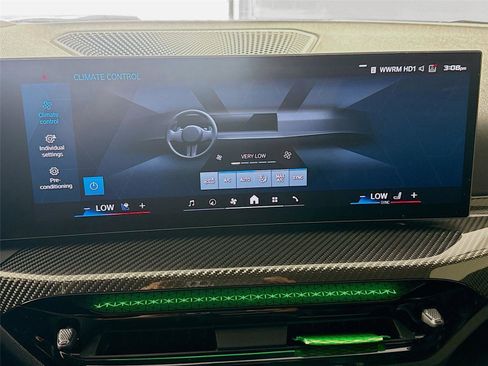 Used 2025 BMW M4 xDrive Competition w/ Executive Package image 15