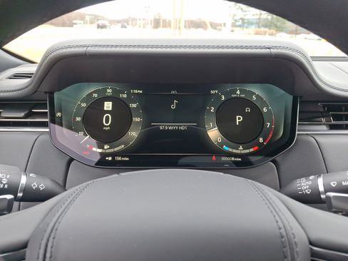 New 2025 Land Rover Range Rover SE image 22