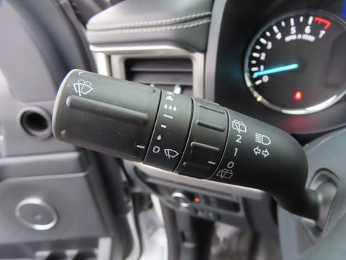 Used 2024 Ford Expedition Max XLT image 25