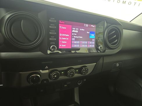 Used 2020 Toyota Tacoma SR AWD/4WD image 21