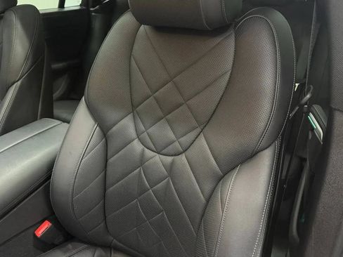 Used 2023 BMW X6 xDrive40i w/ M Sport Package AWD/4WD image 33