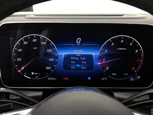 Used 2024 Mercedes-Benz GLC 300 4MATIC image 30