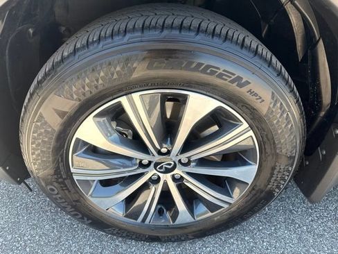 Used 2025 INFINITI QX60 Pure w/ Cargo Package FWD image 12