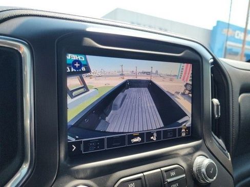 Used 2022 GMC Sierra 2500 AT4 w/ AT4 Preferred Package image 40