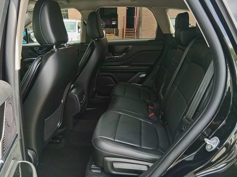 Certified 2025 Lincoln Corsair Reserve w/ Jet Appearance Package AWD/4WD image 14