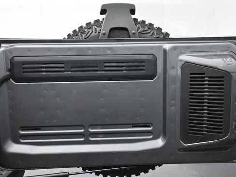 Used 2021 Ford Bronco Badlands image 21