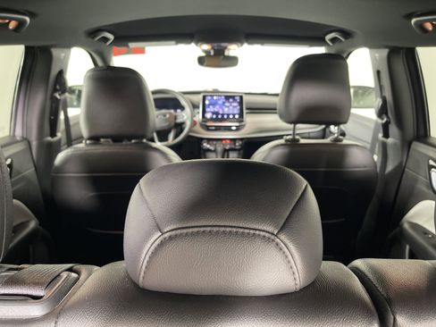 Used 2024 Jeep Compass Limited image 15