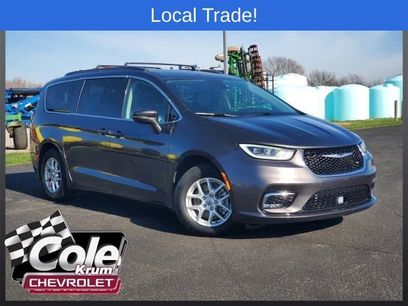 Used 2022 Chrysler Pacifica Touring-L